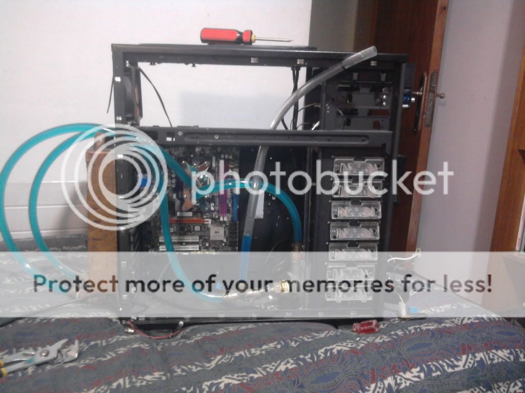 http://i713.photobucket.com/albums/ww133/eshizero/RL/Foto0405.jpg